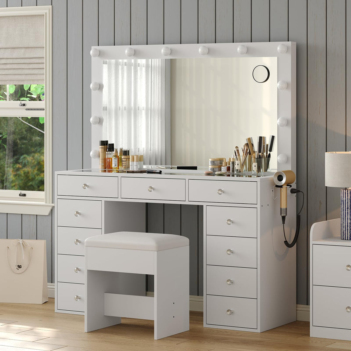 White Vanity Desk with Mirror and Chair T61437